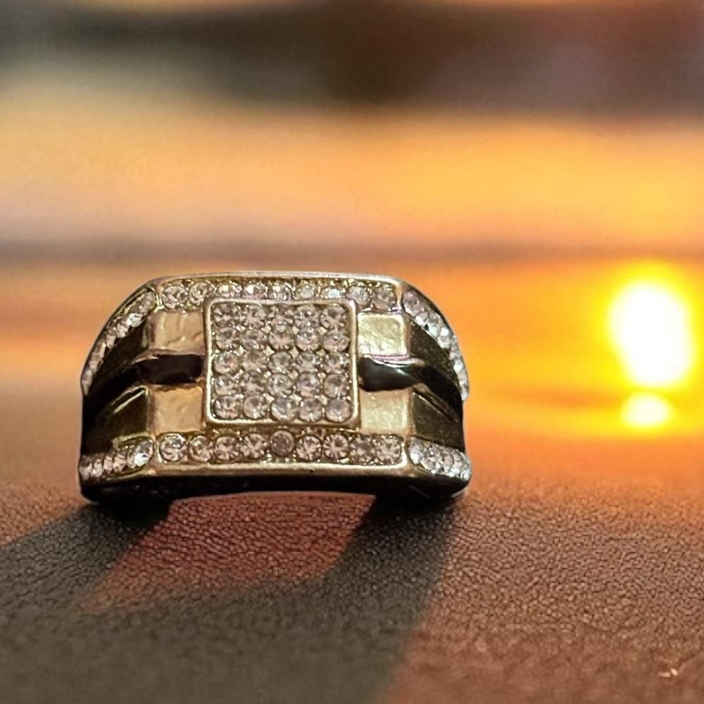 ๐๐๐ stainless steel &โ Zircon Accents Ring - Picture 1 of 1